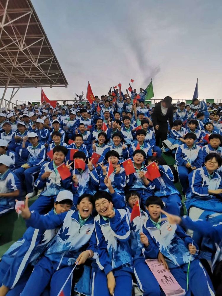 科尔沁实验初中