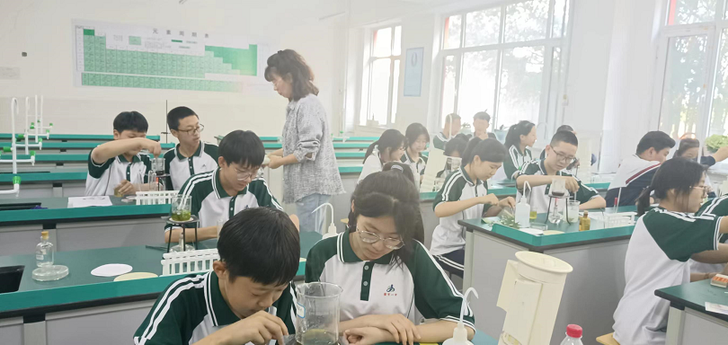 霍林郭勒市第四中学