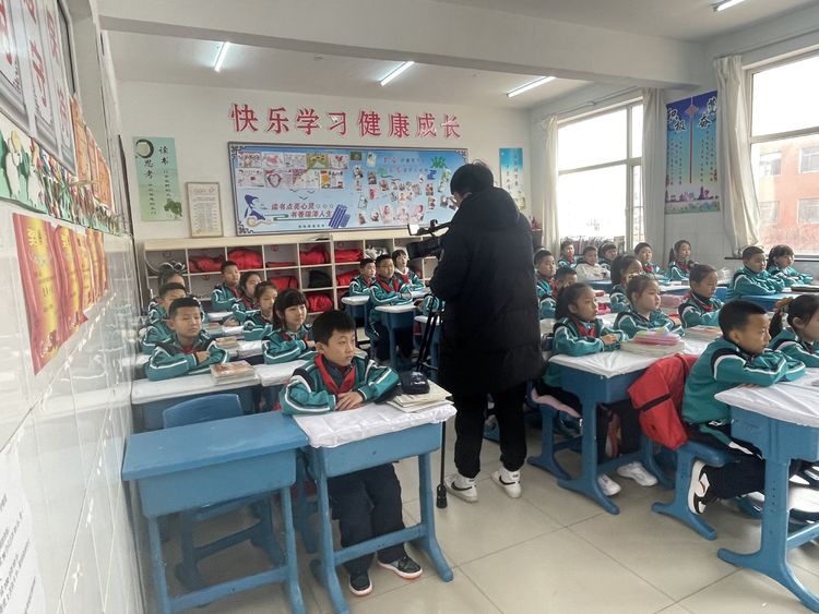 科尔沁左翼中旗实验小学