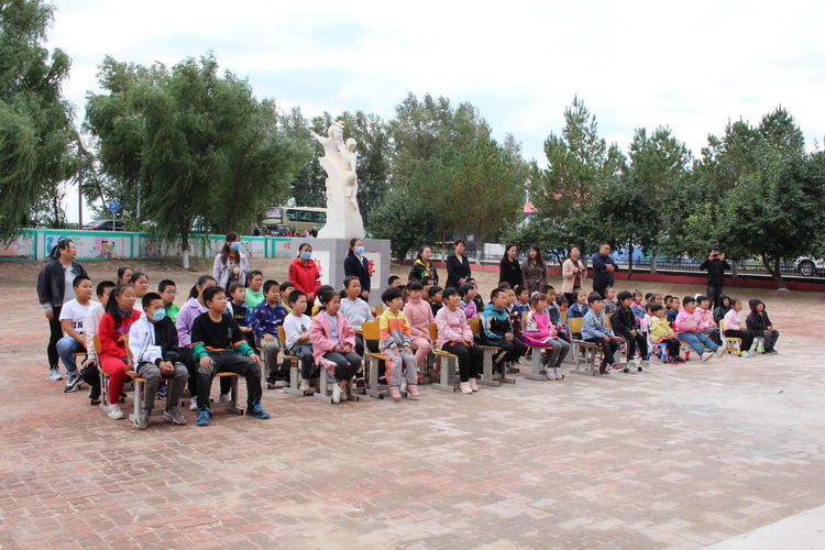 他拉杆水库学校