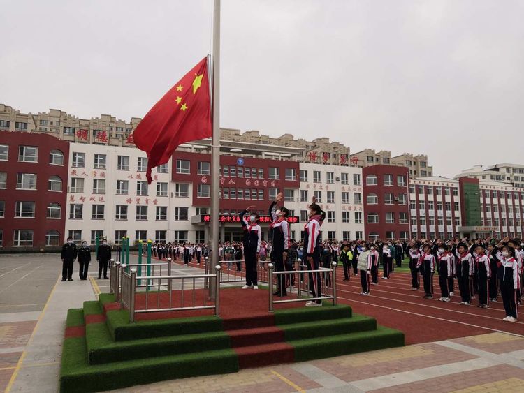 开鲁县民主小学