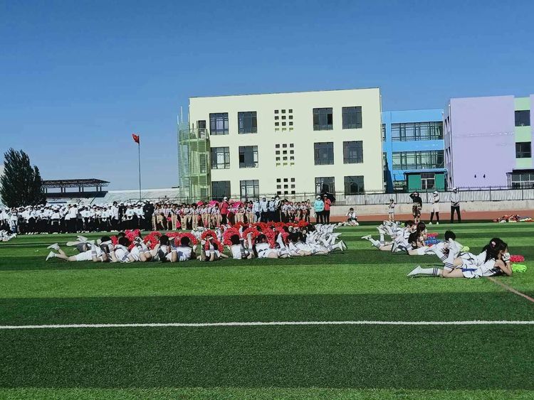 库伦旗库伦小学