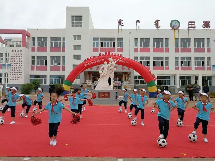 库伦镇三家子学校